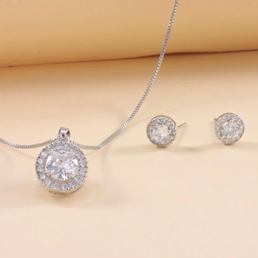 Diamond Jewelry Set - Picture 3 of 5